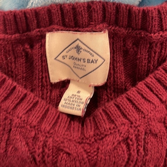 Red wine color sweater - Picture 2 of 2